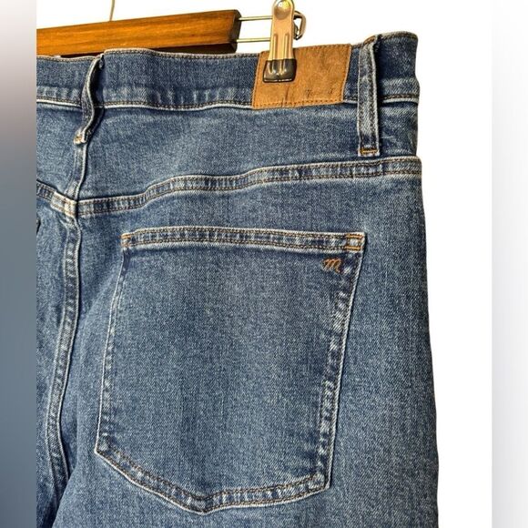 Madewell 90’s Straight in Barlow Wash - Picture 10 of 10